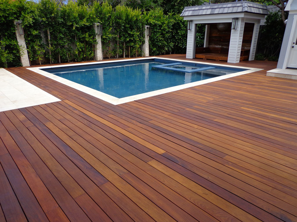 Professional Pool Deck Cleaning Services